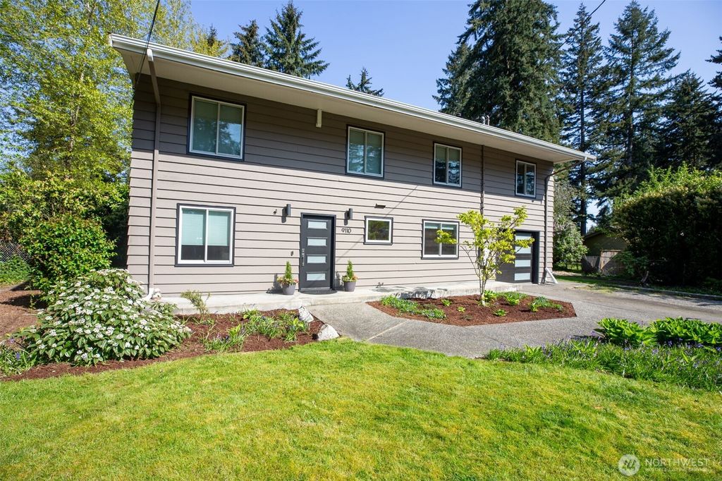 Photo of 9110 NE 179th Place, Bothell, WA 98011 (MLS # 2340201)