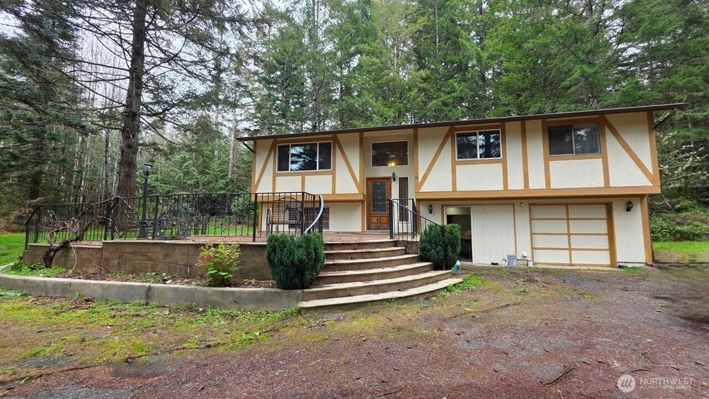 Photo of 120 e Rivendell Road, Shelton, WA 98546 (MLS # 2524730)