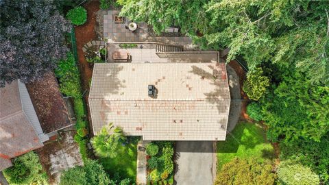 A home in Lake Forest Park