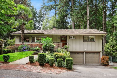 A home in Lake Forest Park