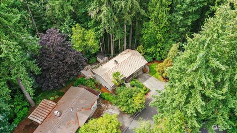 A home in Lake Forest Park