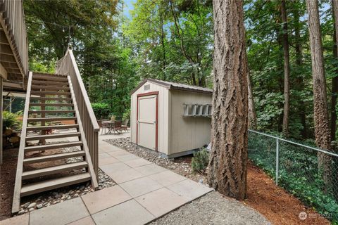 A home in Lake Forest Park