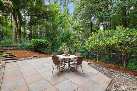 A home in Lake Forest Park