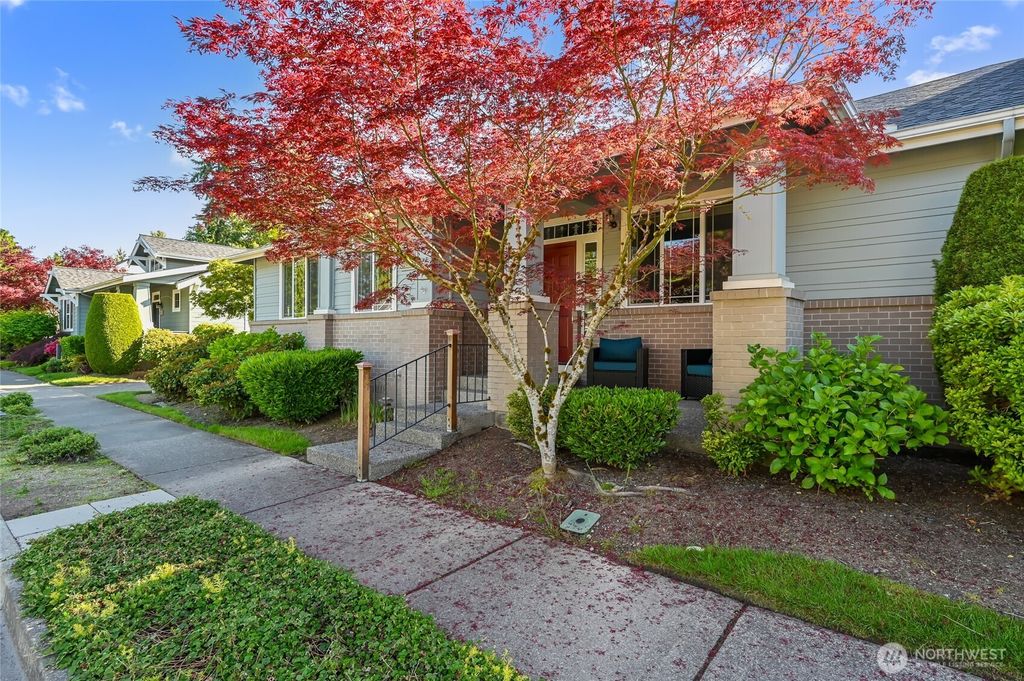 Photo of 11675 239th Avenue NE, Redmond, WA 98053 (MLS # 2384199)