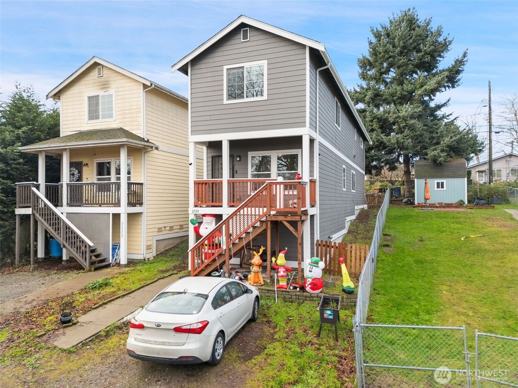 Photo of 2520 S Ash Street, Tacoma, WA 98405 (MLS # 2463825)