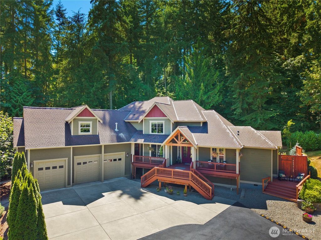 Photo of 35825 4th Place SW, Federal Way, WA 98023 (MLS # 2405286)
