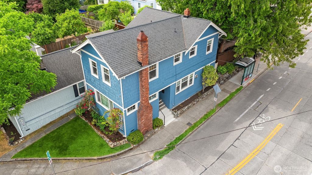 Photo of 4507 Phinney Avenue N, Seattle, WA 98103 (MLS # 2397141)