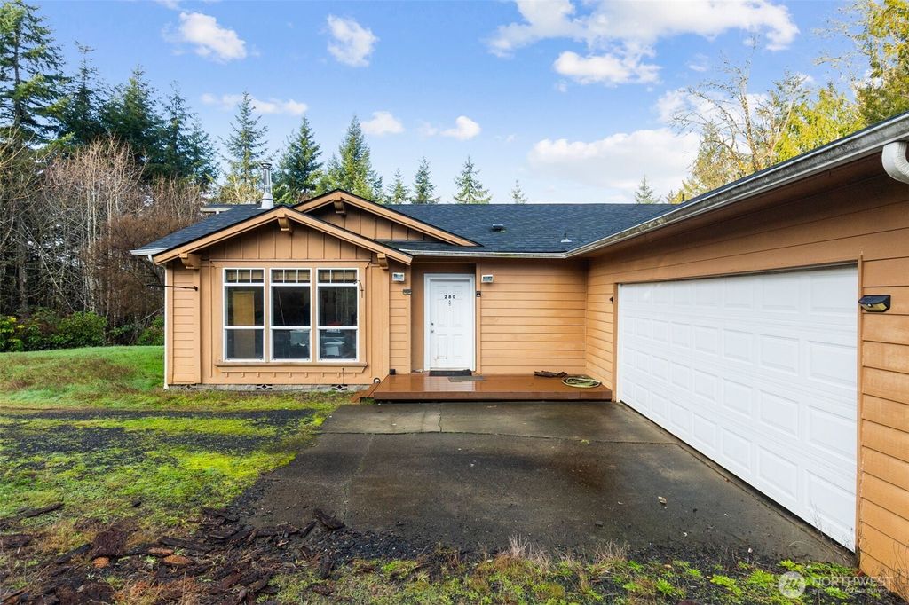 Photo of 280 Bear View Drive, Chehalis, WA 98532 (MLS # 2467924)