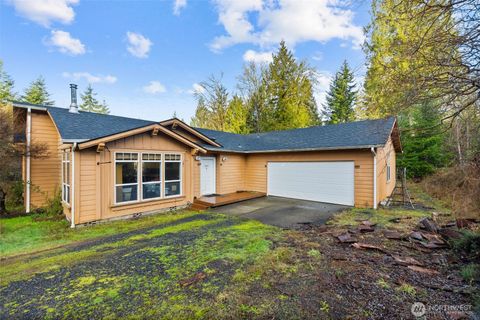 Photo of 280 Bear View Drive, Chehalis, WA 98532 (MLS # 2467924)