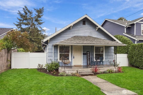 Photo of 303 G Street SE, Auburn, WA 98002 (MLS # 2590638)