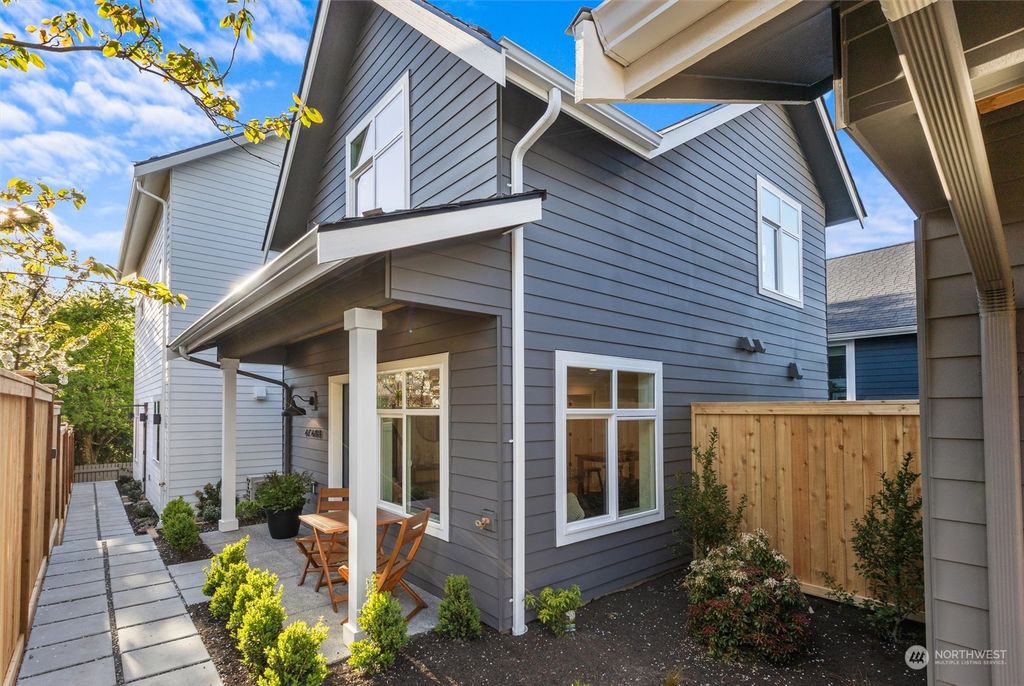 Photo of 4748 25th Avenue SW #B, Seattle, WA 98106 (MLS # 2225024)