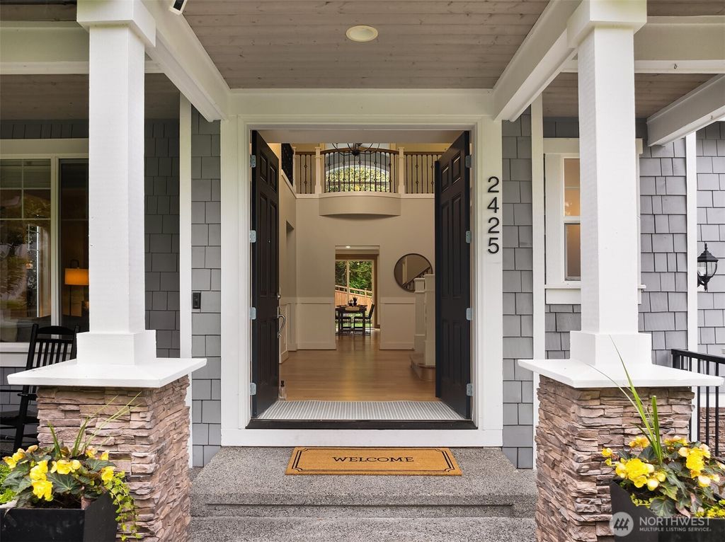 Photo of 2425 NE Daphne Street, Issaquah, WA 98029 (MLS # 2359805)
