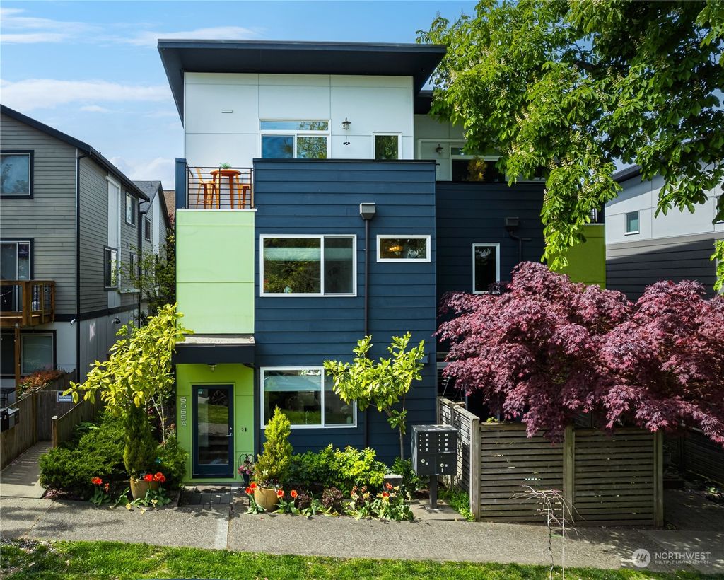 Photo of 6555 34th Avenue SW #A, Seattle, WA 98126 (MLS # 2228355)