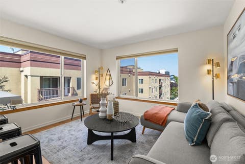 Photo of 712 E Denny Way #501, Seattle, WA 98122 (MLS # 2570895)