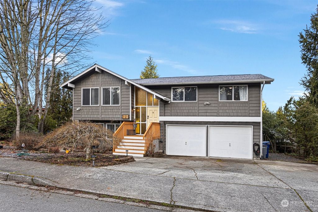 Photo of 20209 103rd Place NE, Bothell, WA 98011 (MLS # 2044040)