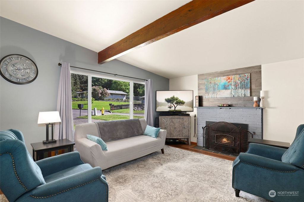 Photo of 31045 7th Avenue SW, Federal Way, WA 98023 (MLS # 2068743)