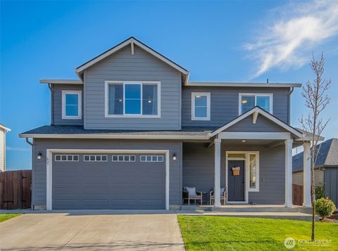 Photo of 605 Cardinal Ave Ave, Winlock, WA 98596 (MLS # 2495615)