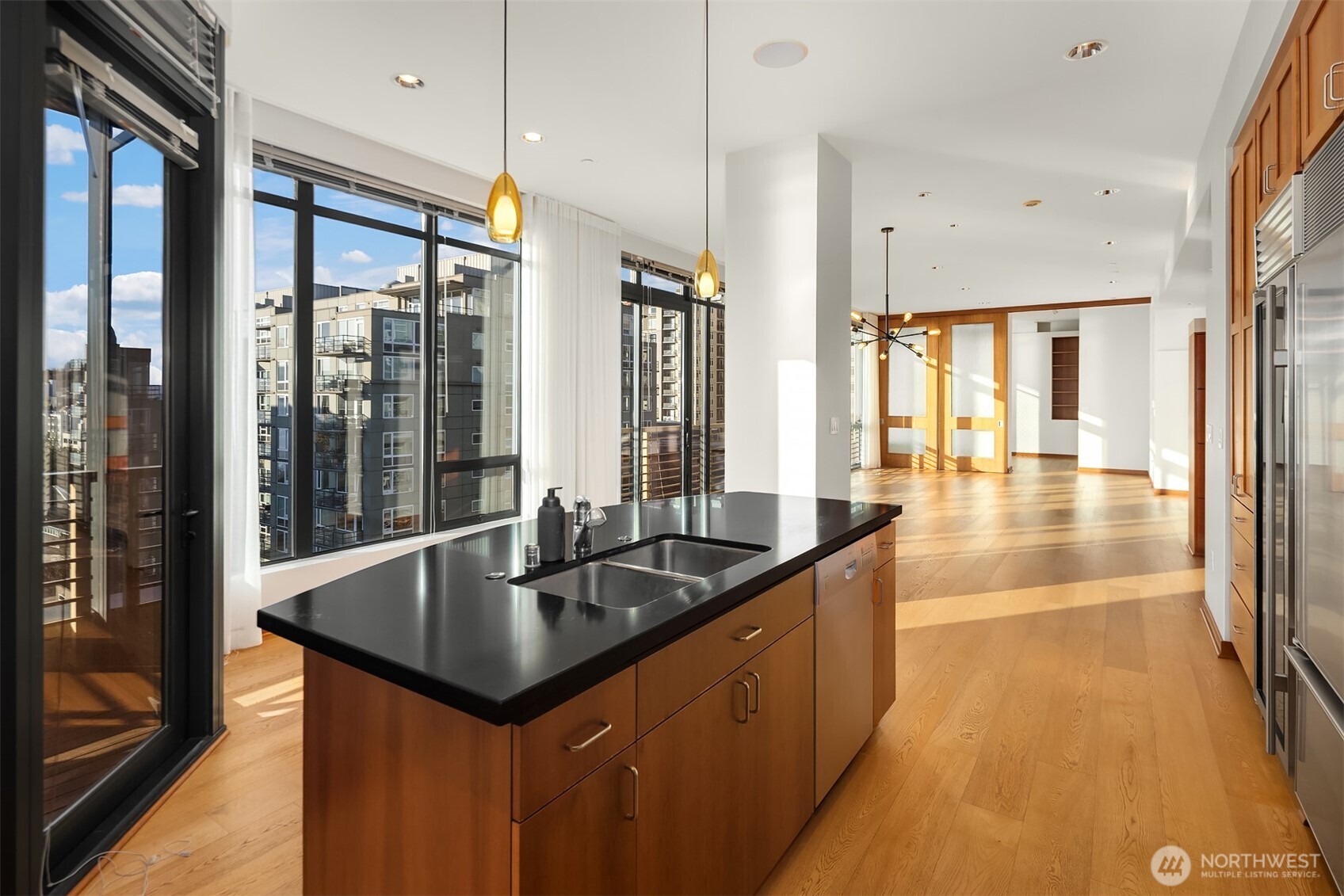 2716 Elliott Avenue 1204