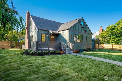 Photo of 9653 7th Avenue NE, Seattle, WA 98115 (MLS # 2438139)