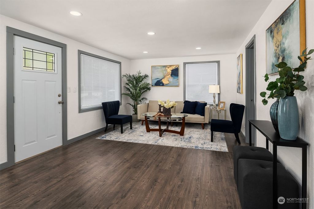 Photo of 12061 Renton Avenue S, Seattle, WA 98178 (MLS # 2241669)