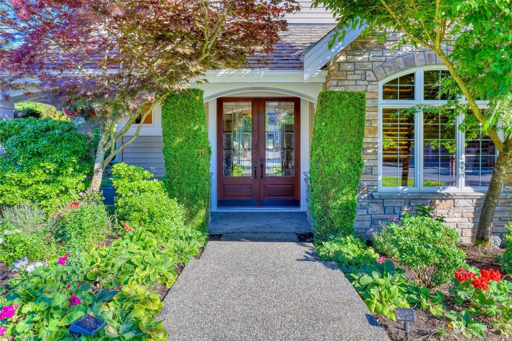 Photo of 2895 NE Daphne Street, Issaquah, WA 98029 (MLS # 2263569)