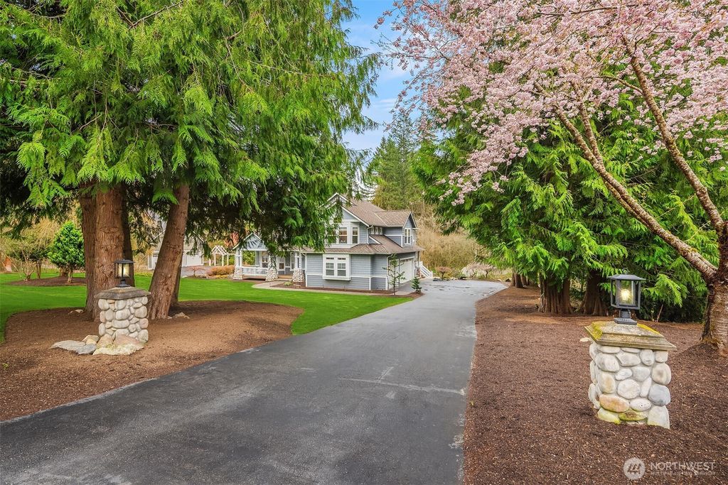 Photo of 19420 160th Avenue NE, Woodinville, WA 98072 (MLS # 2353915)