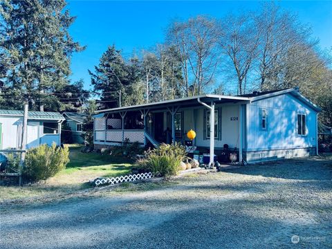 Photo of 1912 147th Place, Long Beach, WA 98631 (MLS # 2004823)