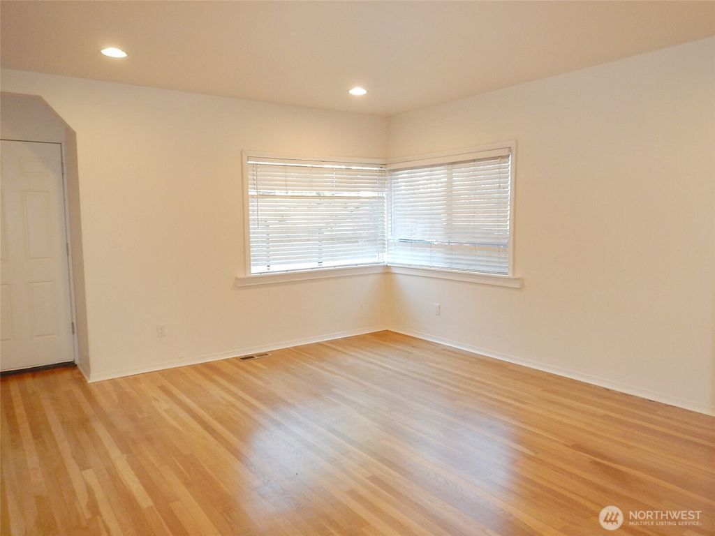 Photo of 7515 Cascade Drive, Everett, WA 98203 (MLS # 2465309)