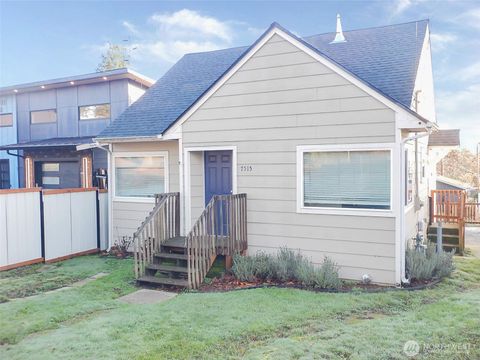 Photo of 7515 Cascade Drive, Everett, WA 98203 (MLS # 2465309)