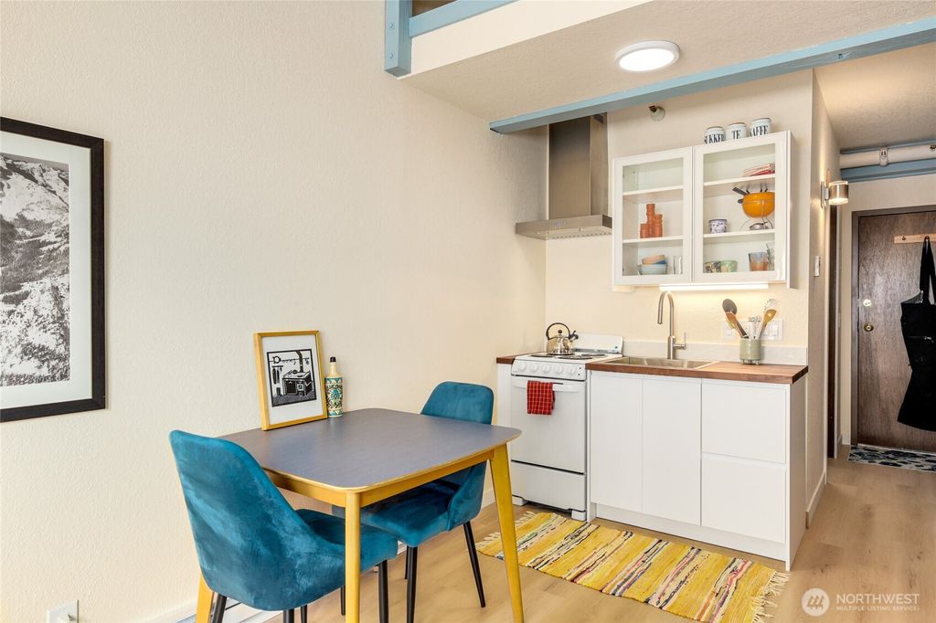 Photo of 74 Erste Street #2106, Snoqualmie Pass, WA 98068 (MLS # 2464409)