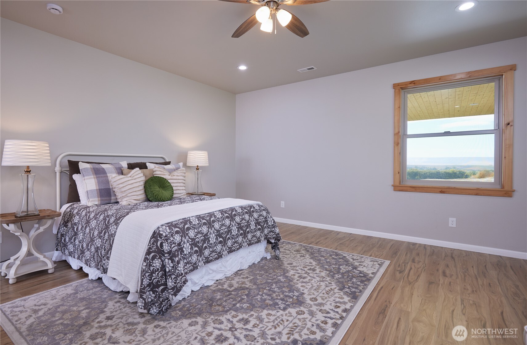Walla Walla, Washington, 99362, United States, 5 Bedrooms Bedrooms, ,6 BathroomsBathrooms,Residential,Active,2021010