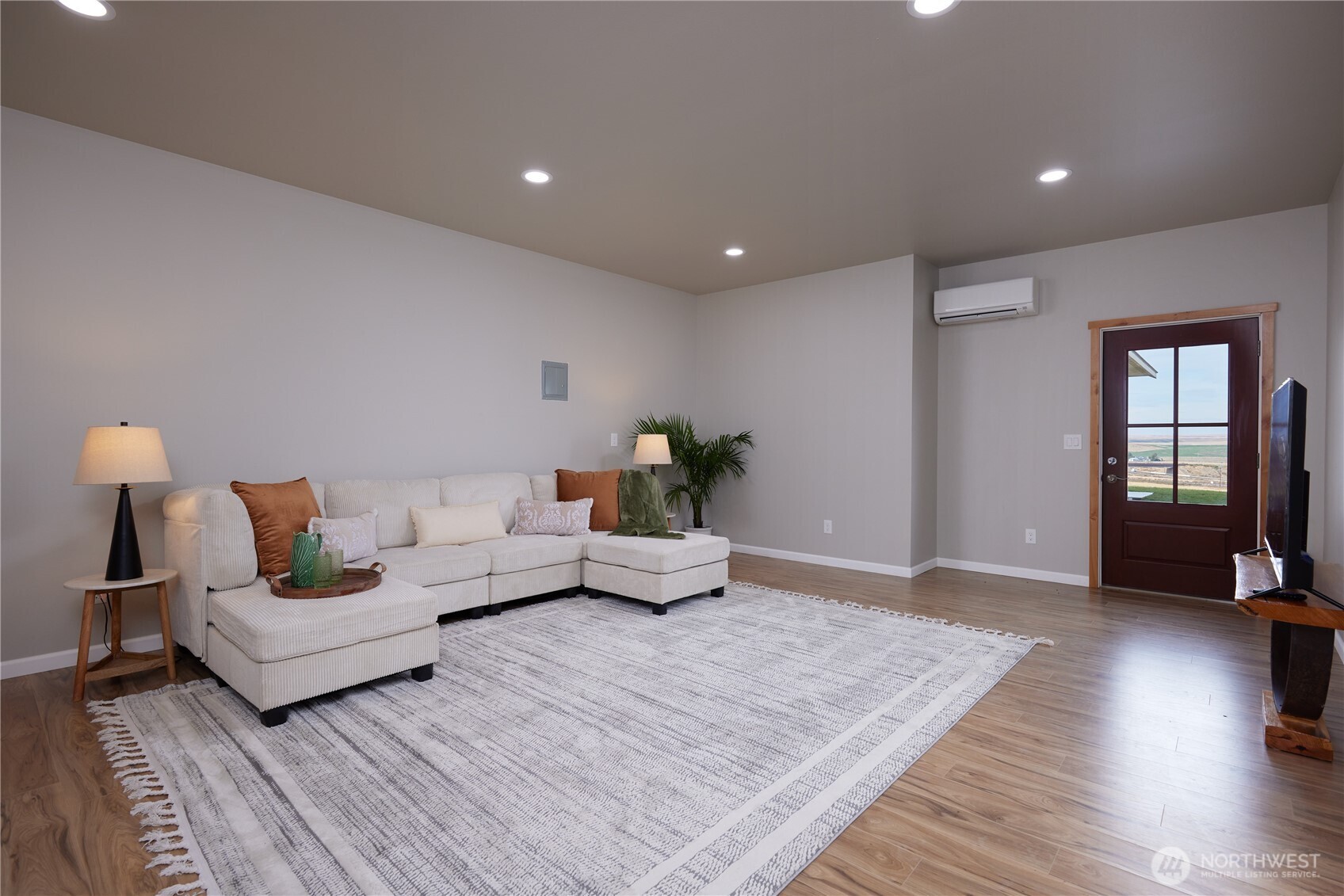 Walla Walla, Washington, 99362, United States, 5 Bedrooms Bedrooms, ,6 BathroomsBathrooms,Residential,Active,2021010