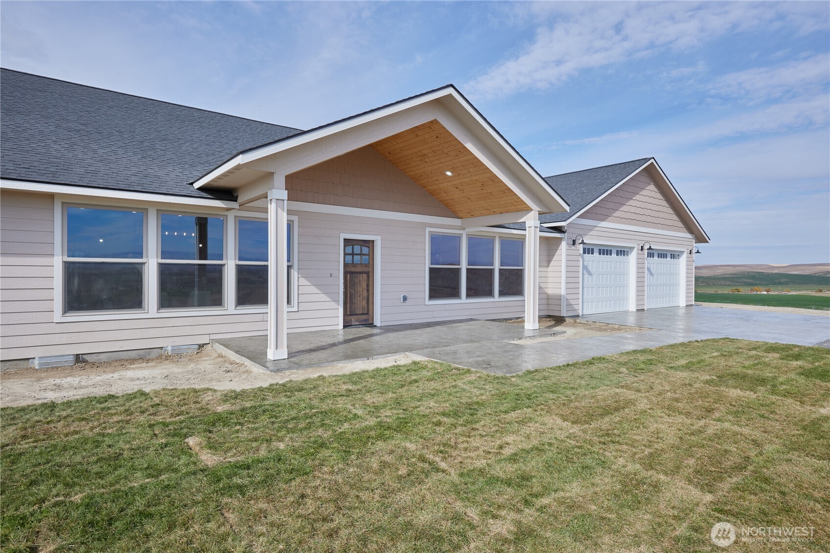 Walla Walla, Washington, 99362, United States, 5 Bedrooms Bedrooms, ,6 BathroomsBathrooms,Residential,Active,2021010