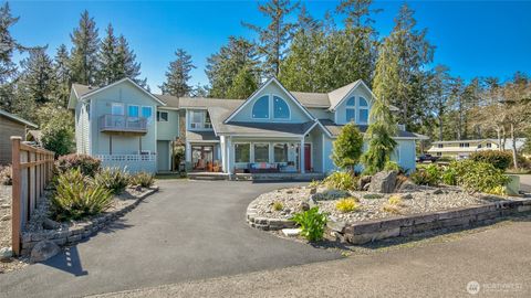 784 Wakina Loop SE Ocean Shores WA 98569
