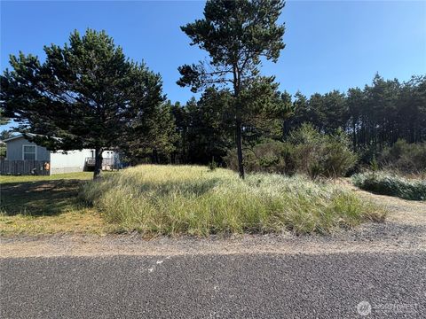 Photo of 29908 H Street, Ocean Park, WA 98640 (MLS # 2439033)