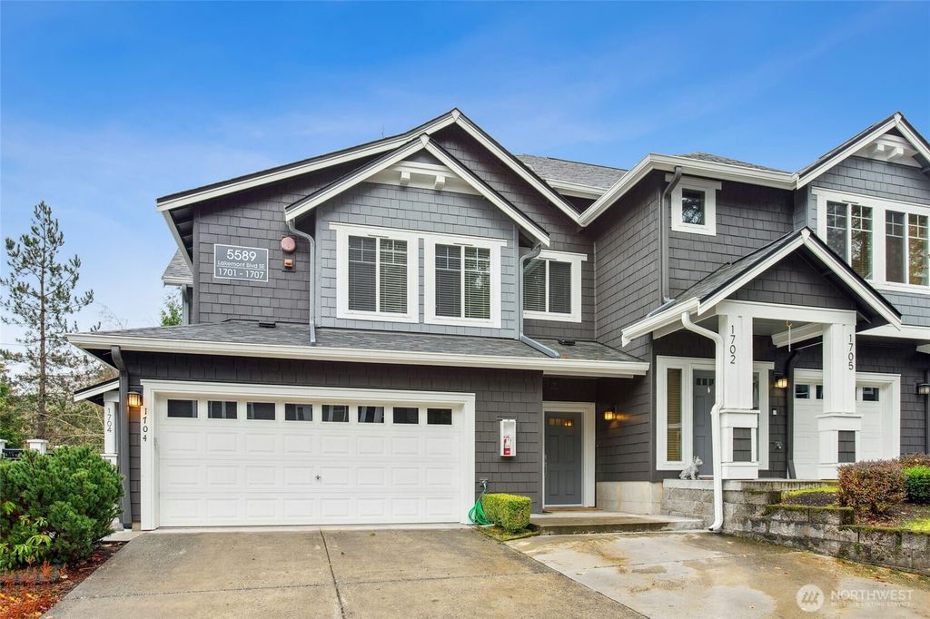 Photo of 5589 SE Lakemont Blvd Blvd SE #1702, Bellevue, WA 98006 (MLS # 2443337)