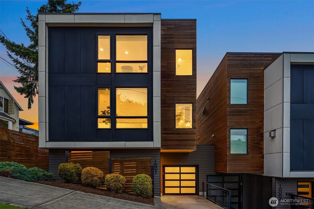 Photo of 1002 5th Avenue N, Seattle, WA 98109 (MLS # 2426606)