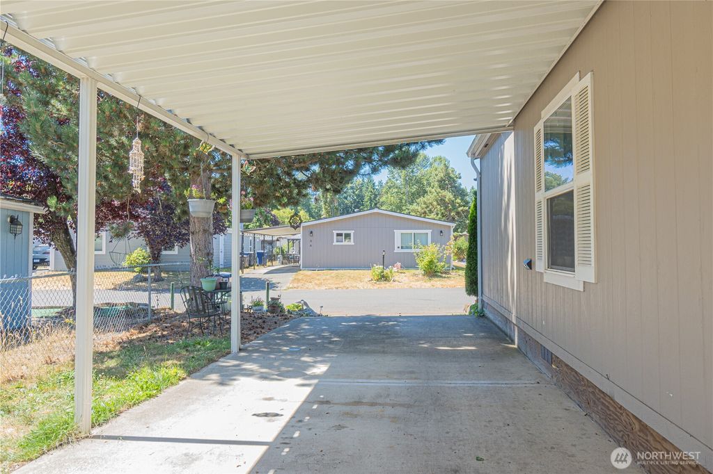 Photo of 29401 Military Road S #37, Federal Way, WA 98003 (MLS # 2414584)