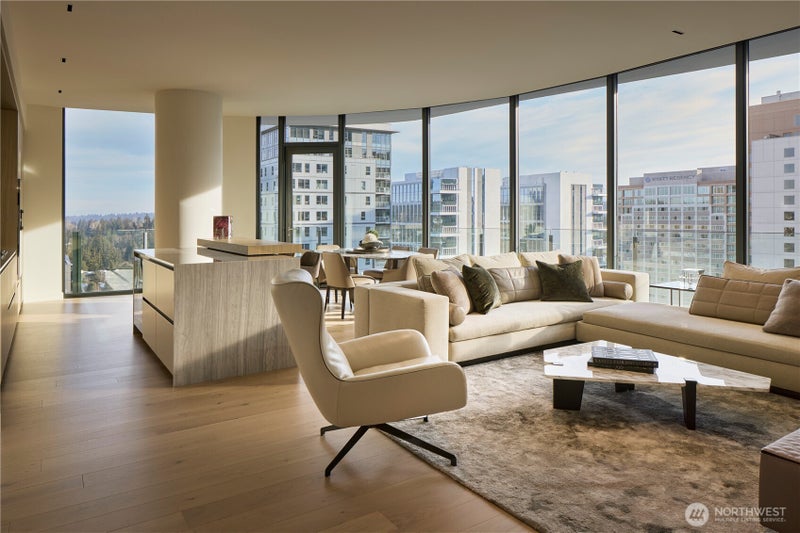 838 Avenue Square NE 1805