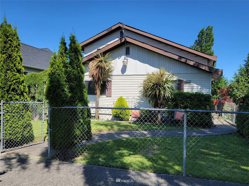 Photo of 5936 34th Avenue SW, Seattle, WA 98126 (MLS # 1968369)