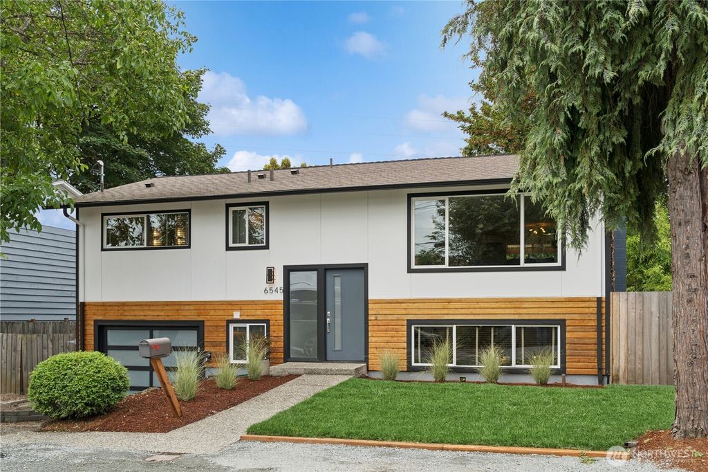 Photo of 6545 33rd Avenue S, Seattle, WA 98118 (MLS # 2417700)