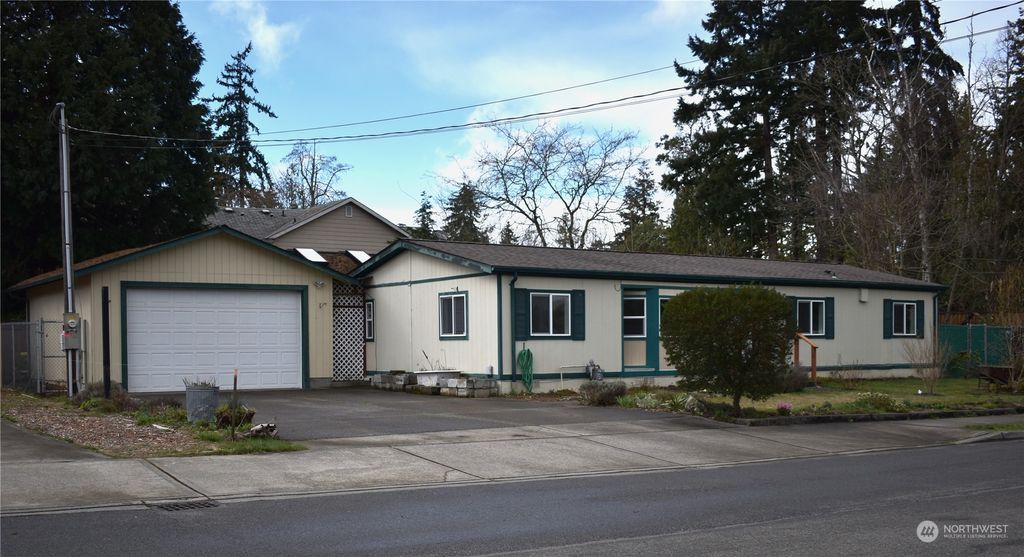 Photo of 29827 23rd Avenue S, Federal Way, WA 98003 (MLS # 2047388)