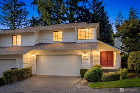 Photo of 16177 SE 33rd Circle, Bellevue, WA 98008 (MLS # 2554981)