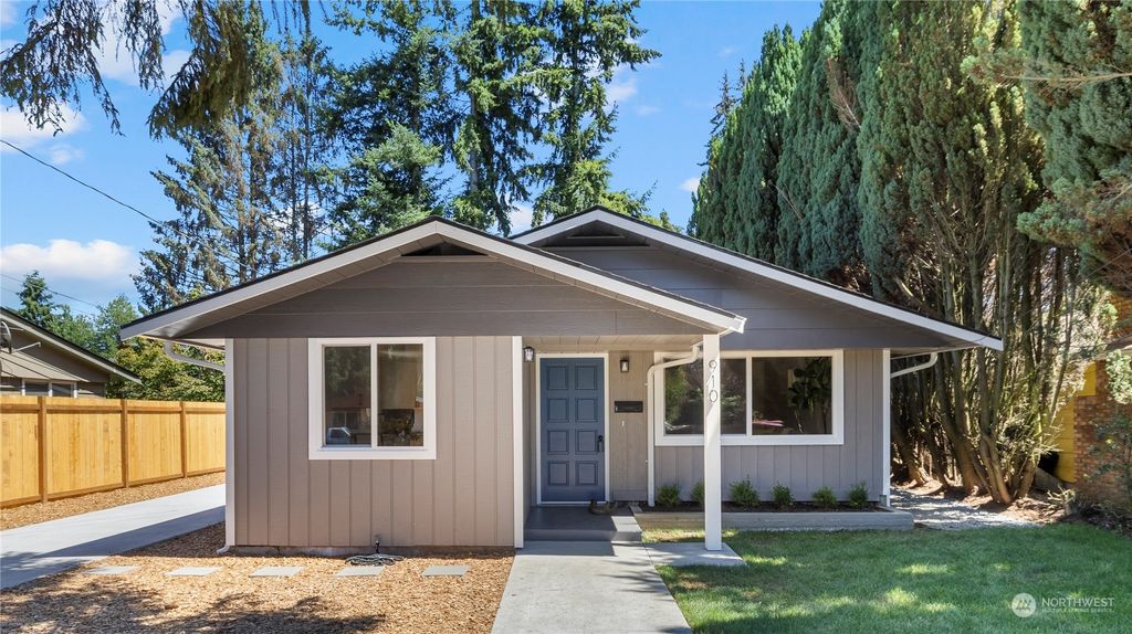 Photo of 910 Cedar Avenue, Marysville, WA 98270 (MLS # 2269189)