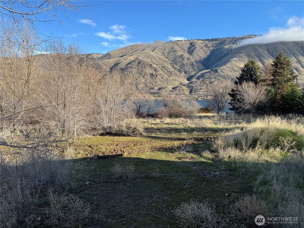 Photo of 9901 US Hwy 97A, Wenatchee, WA 98801 (MLS # 2475498)
