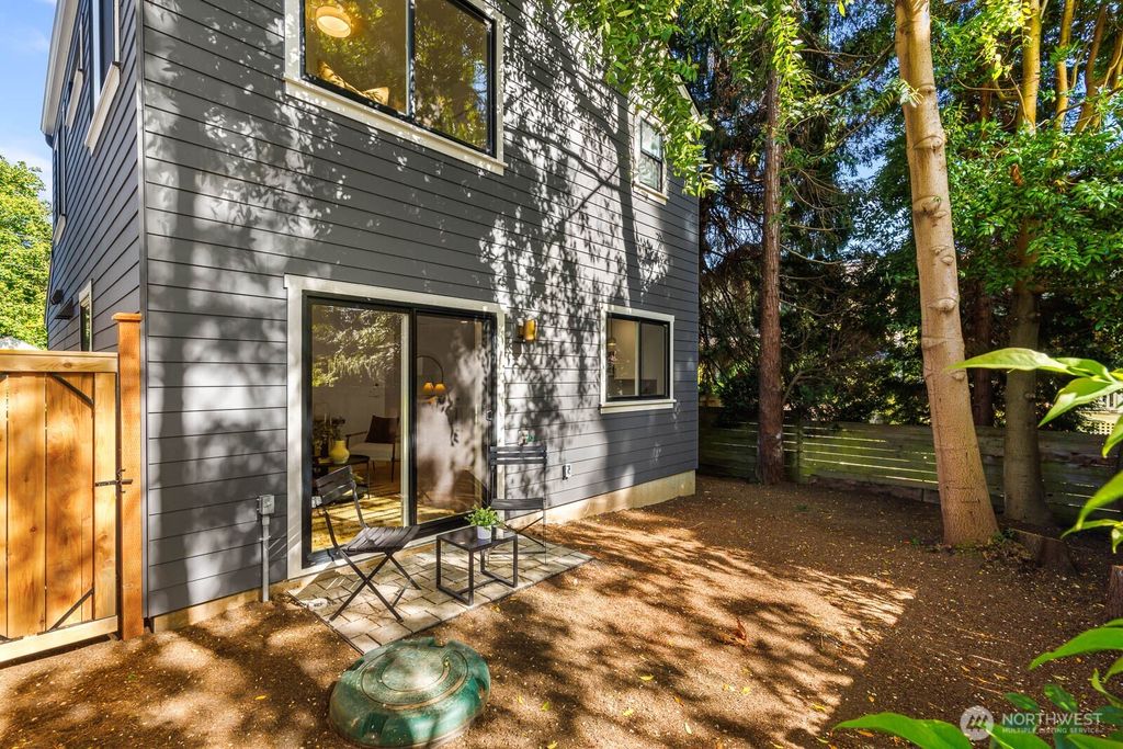listing image 9366897587326160604