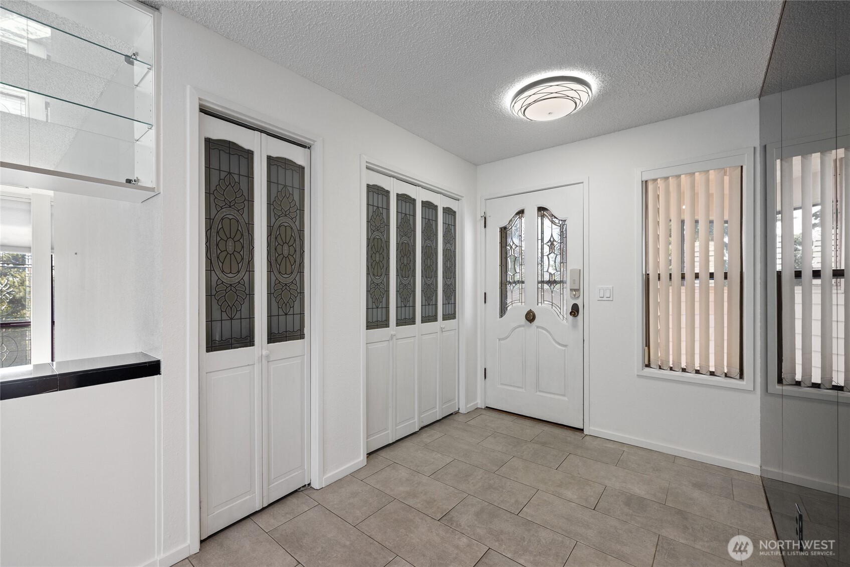 2615 S Cedar 408