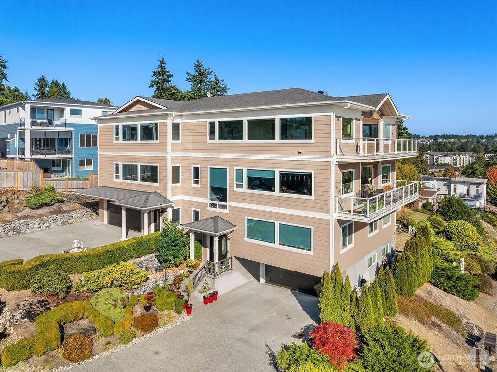 Photo of 6404 NE 181st Street #A&amp;B, Kenmore, WA 98028 (MLS # 2492364)