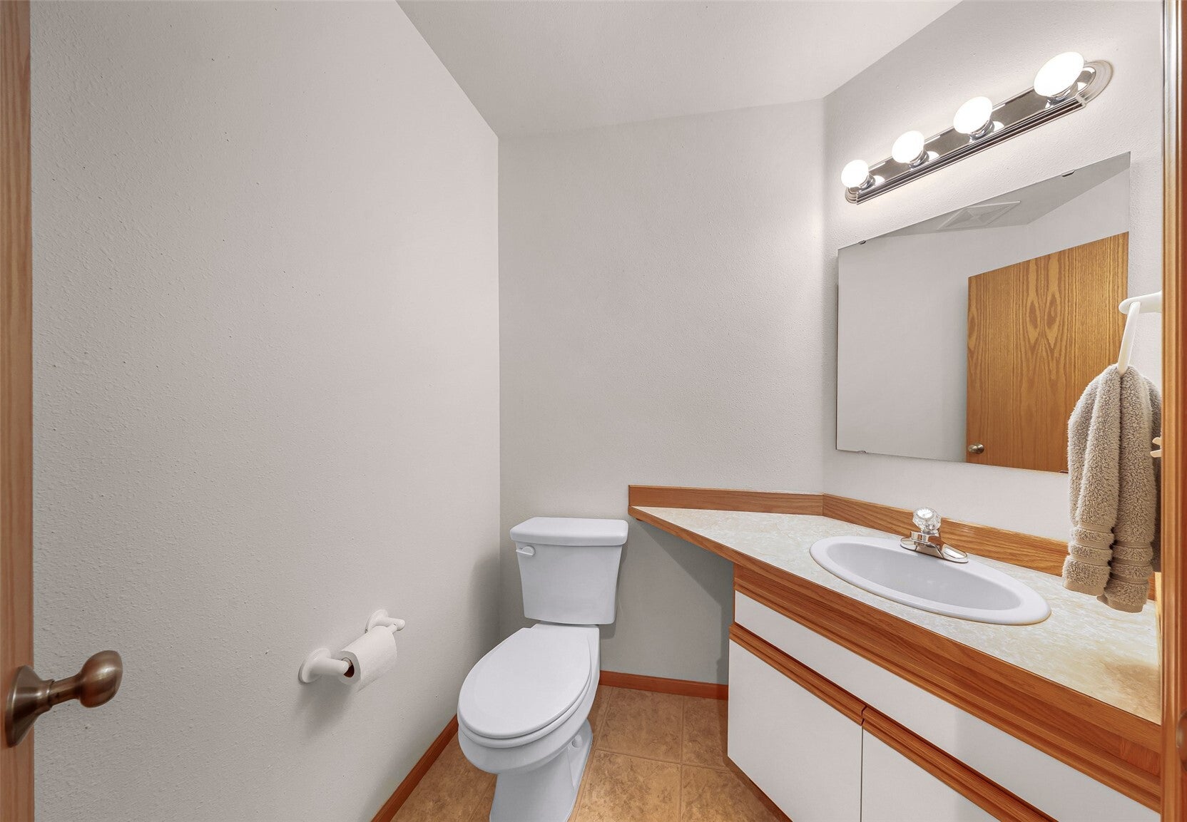 2201 James Circle D