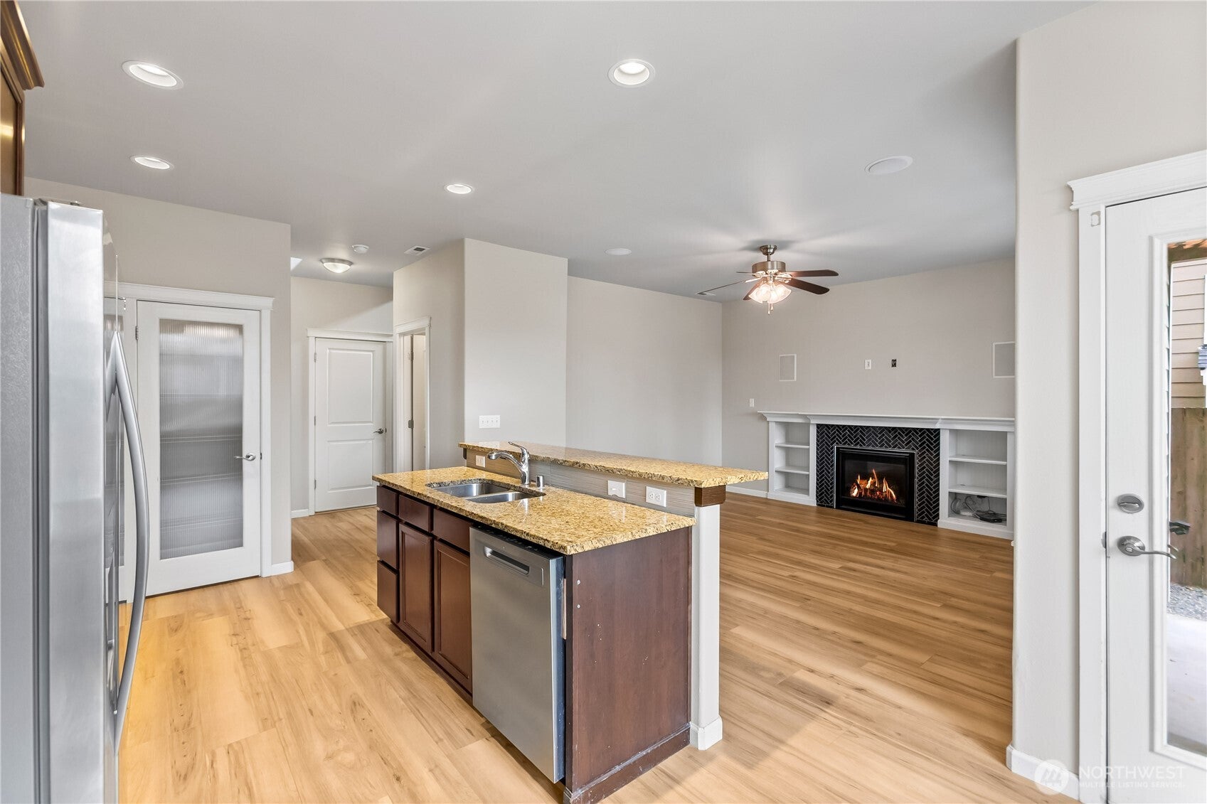 3833 Westar Avenue SW